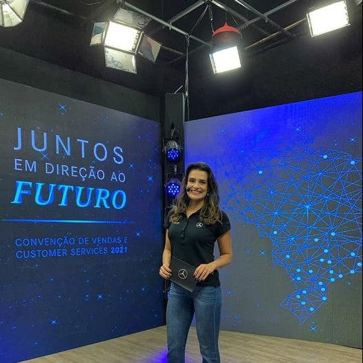 MESTRE DE CERIMÔNIAS MERCEDES BENS